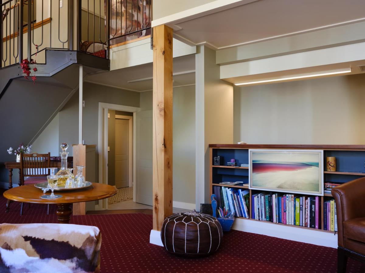 Bell Hill Apartments Dunedin Extérieur photo